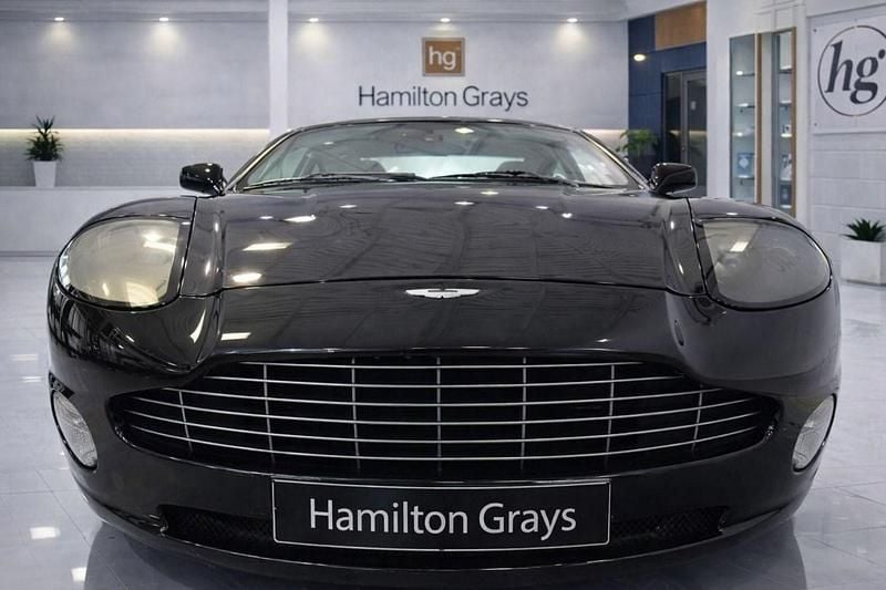 Used Aston Martin Vanquish 520 HP (382 kW) 2024 Black Coupe