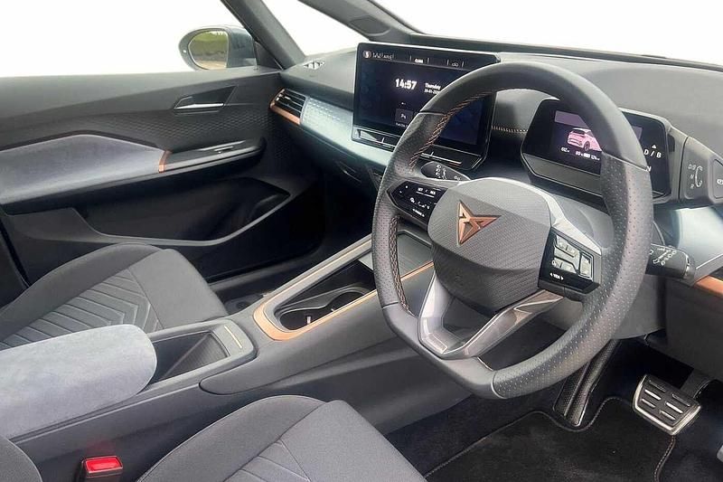 Used Cupra Born 150 kW (204 HP) 2023 White Hatchback