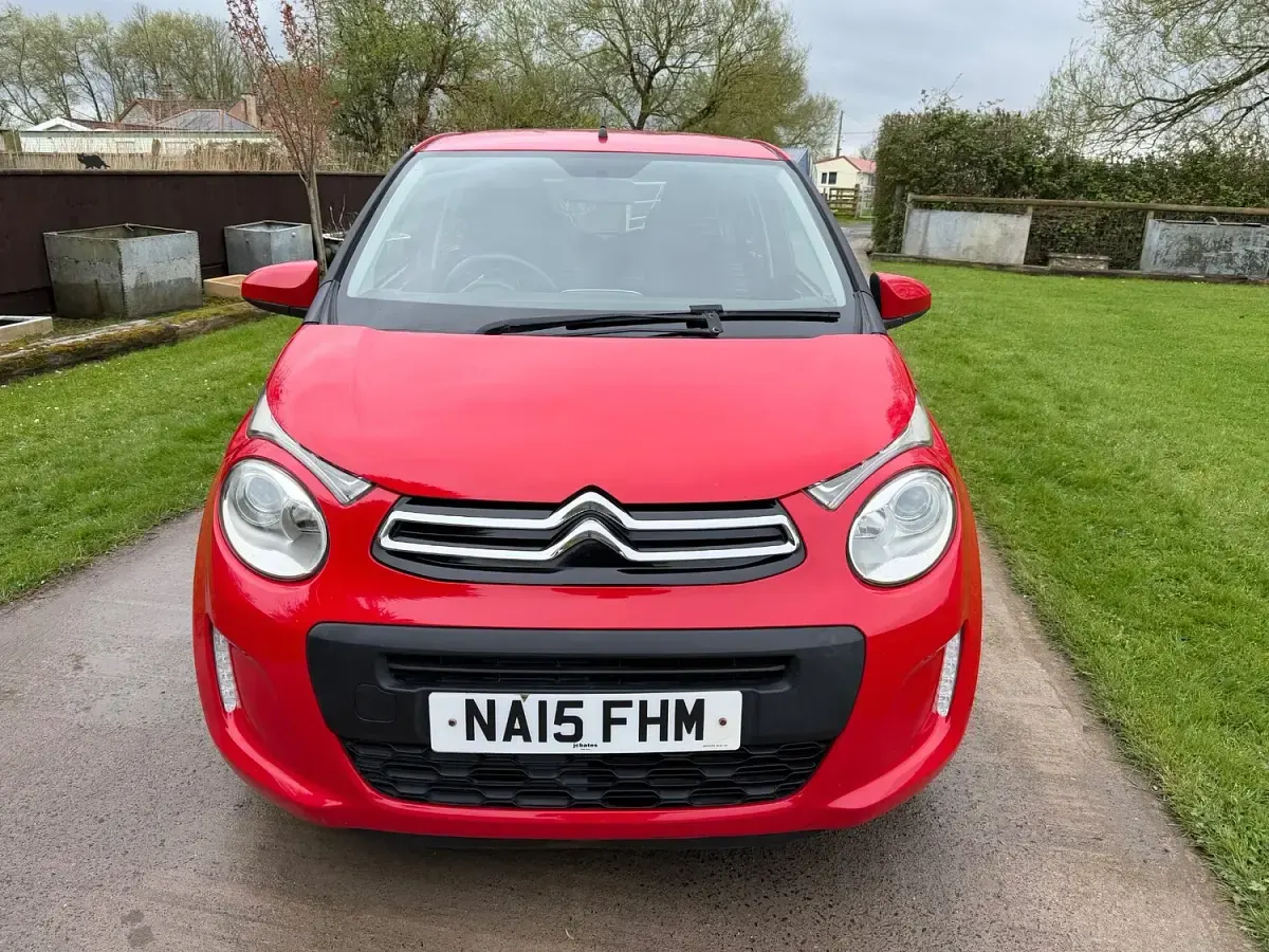Used Citroën C1 Feel 68 HP (50 kW) 2015 Red Hatchback