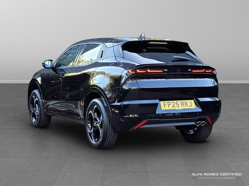 Black Used 2025 Alfa Romeo Junior SUV | £27,995 - Image 1/4