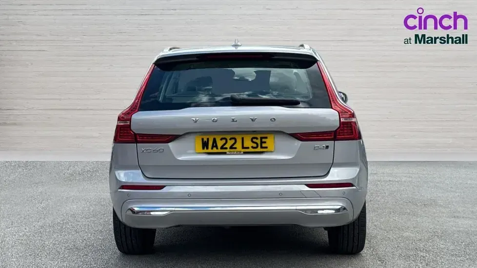 Second-hand Volvo XC60 Inscription 197 CP (144 kW) 2022 Argintiu SUV