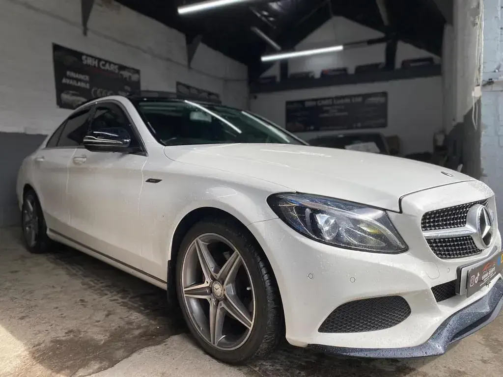 Used Mercedes C220 Premium 170 HP (125 kW) 2016 White Sedan