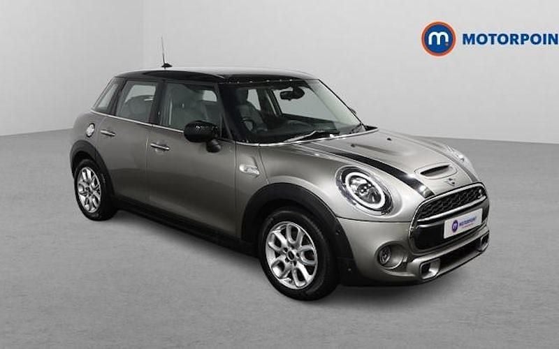 Used Mini Cooper S Classic 192 HP (141 kW) 2020 Silver Hatchback