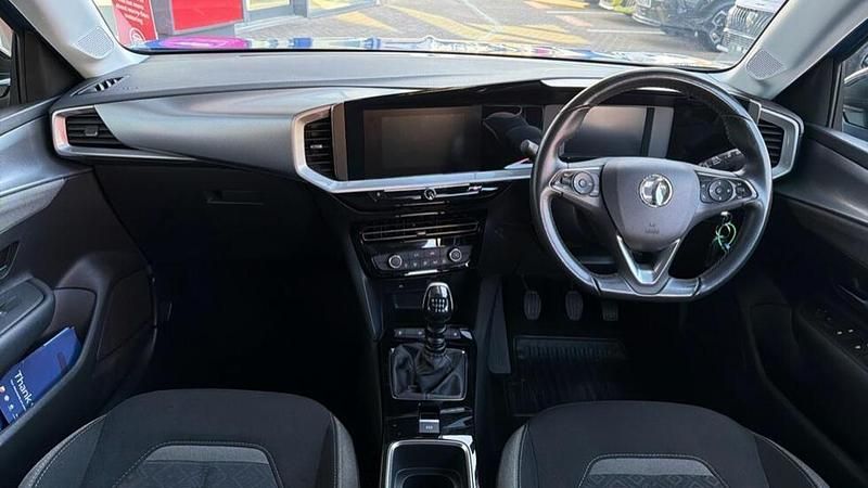 Used Vauxhall Mokka Design Edition 99 HP (72 kW) 2022 Blue SUV