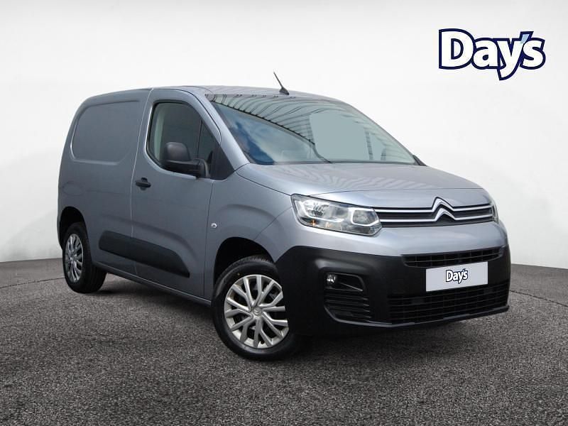 Grey Used 2021 Citroën Berlingo MPV | £9,499 (Good price) - Image 1/4