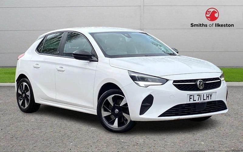 Used Vauxhall Corsa-e 100 kW (136 HP) 2021 White Hatchback
