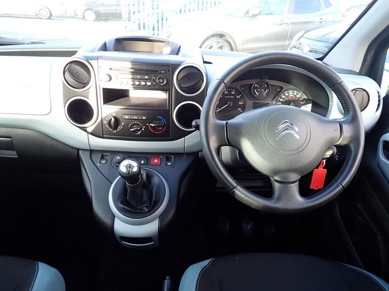 Used Citroën Berlingo 90 HP (66 kW) 2014 Blue MPV