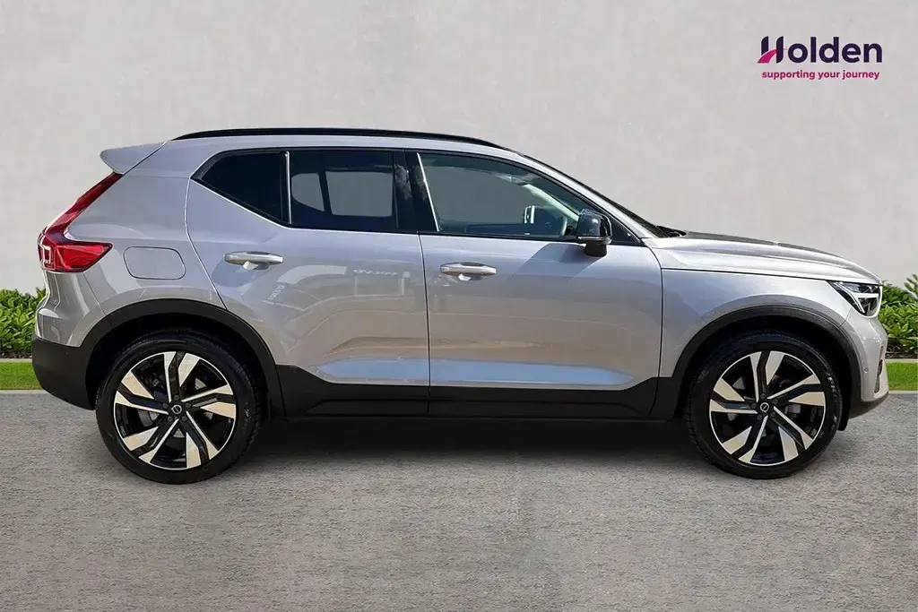 Used Volvo XC40 Ultra 161 HP (118 kW) 2025 Silver SUV