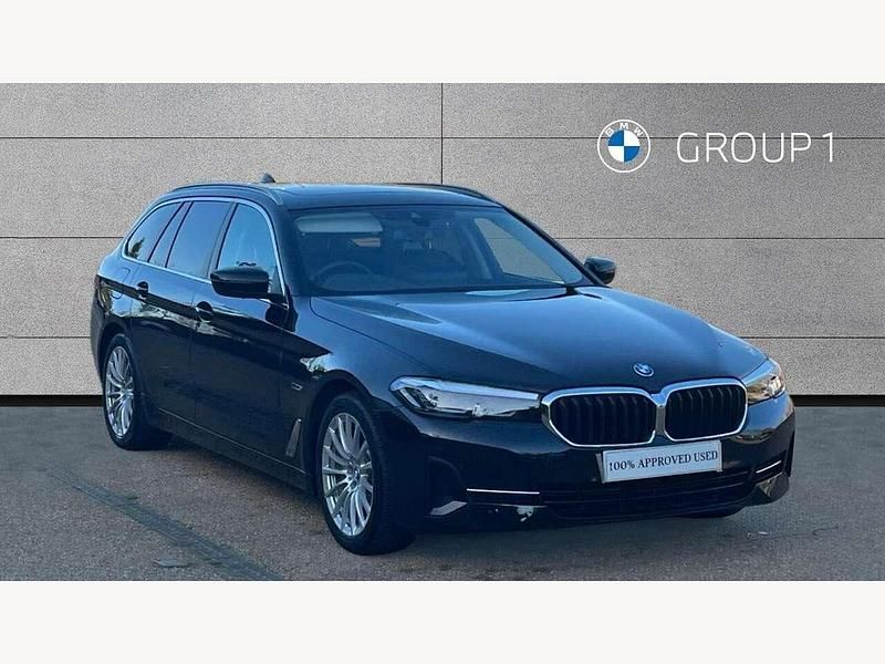 Black Used 2023 BMW 530e Comfort Edition Estate | £29,994 (A bit pricey) - Image 1/4
