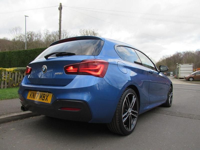 Used BMW 125 Efficient Dynamics 224 HP (164 kW) 2017 Blue Hatchback