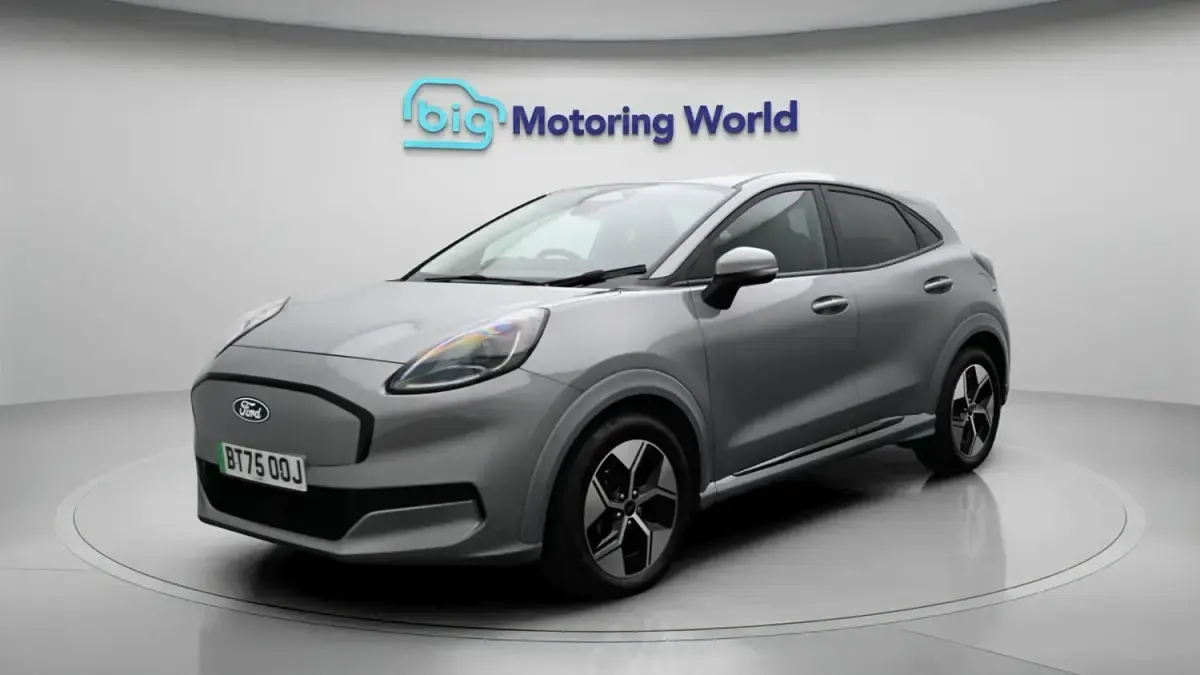 Begagnad Ford Puma Gen-E Select 2025 Silver SUV