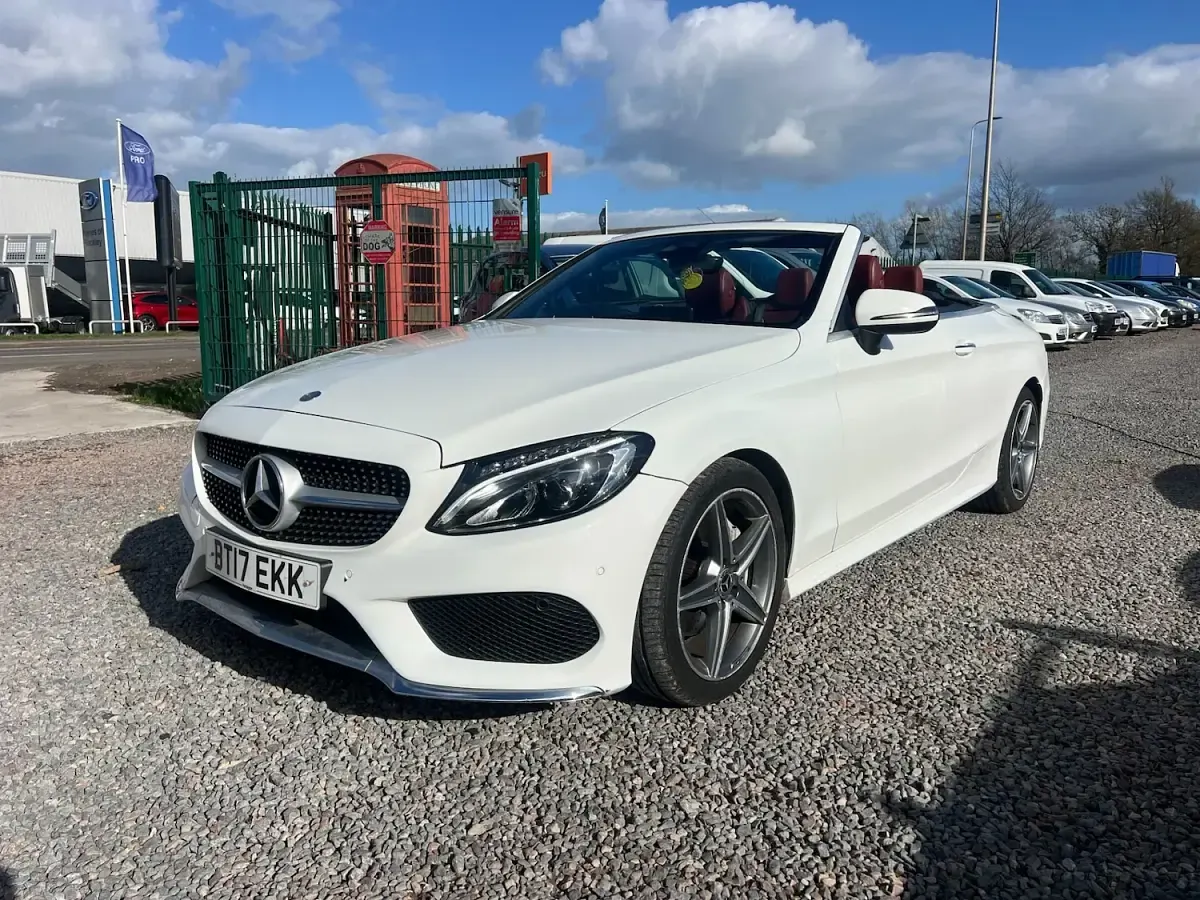 Used Mercedes C220 AMG Line Premium Plus 170 HP (125 kW) 2017 White Cabriolet