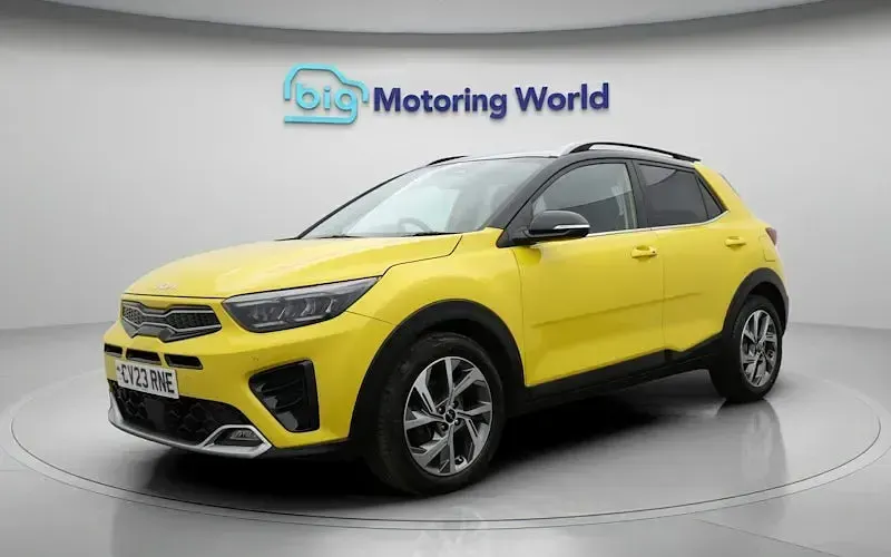 Used Kia Stonic GT-Line S 120 HP (88 kW) 2023 Yellow SUV