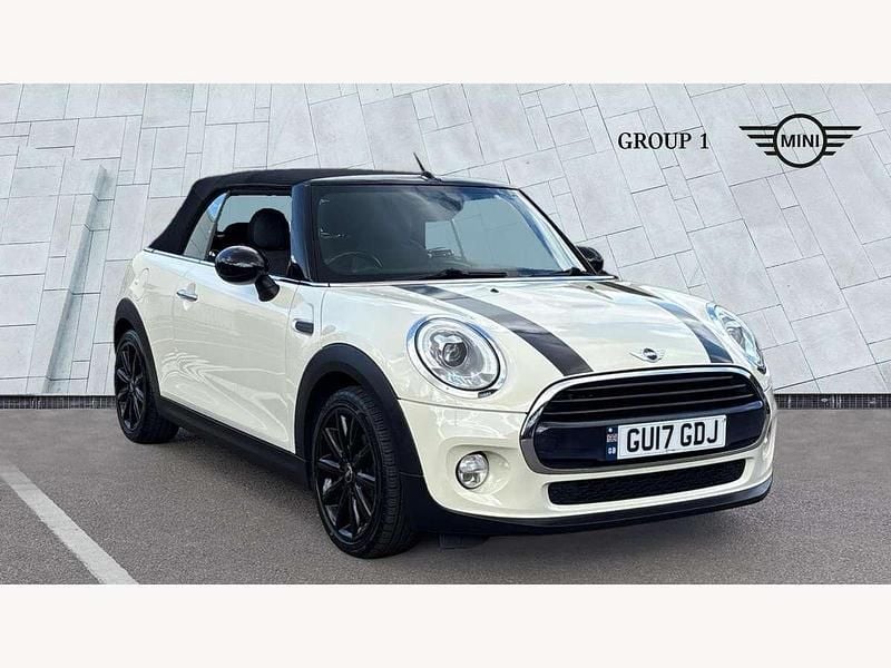 Pepper white Used 2017 Mini Cooper Cabriolet Cabriolet | £9,895 (Fair price) - Image 1/4