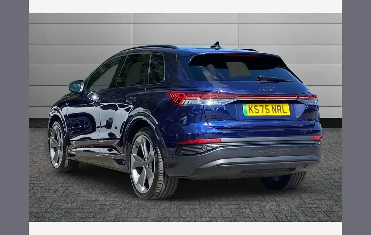 Used Audi Q4 e-tron Black Edition 207 kW (282 HP) 2025 Blue SUV