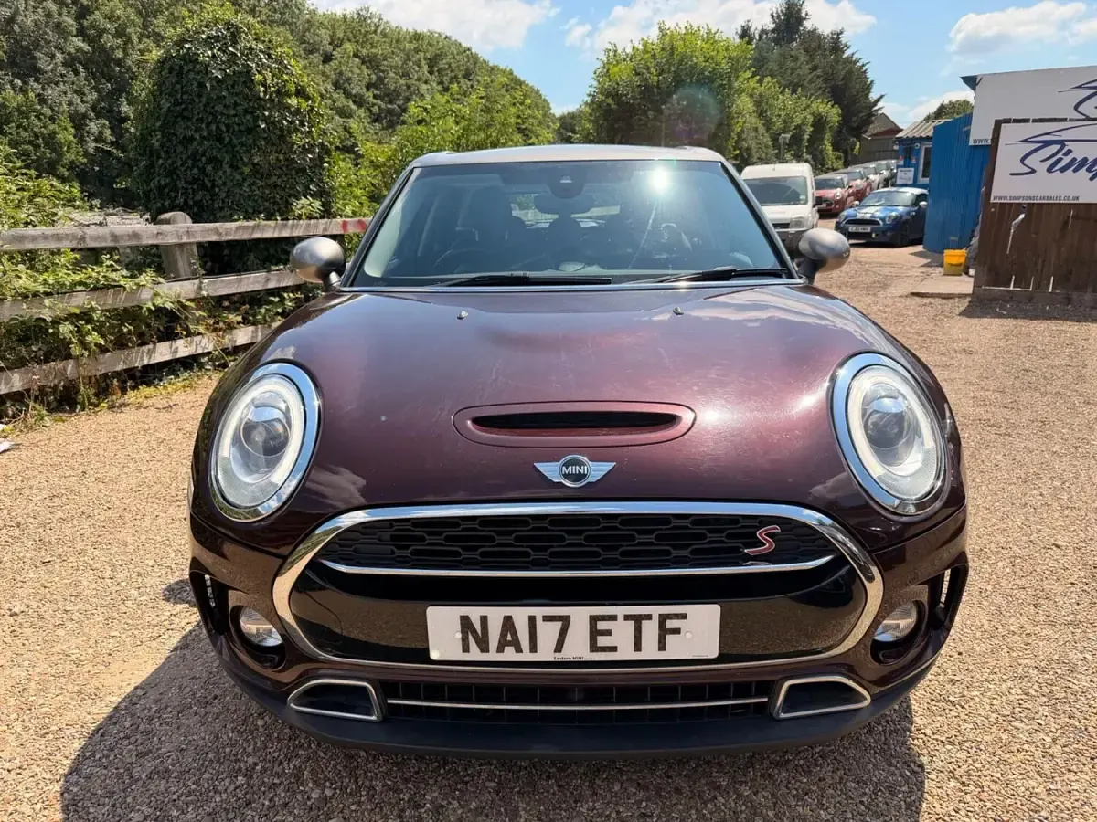 Used Mini Cooper Clubman 2017 Maroon Estate