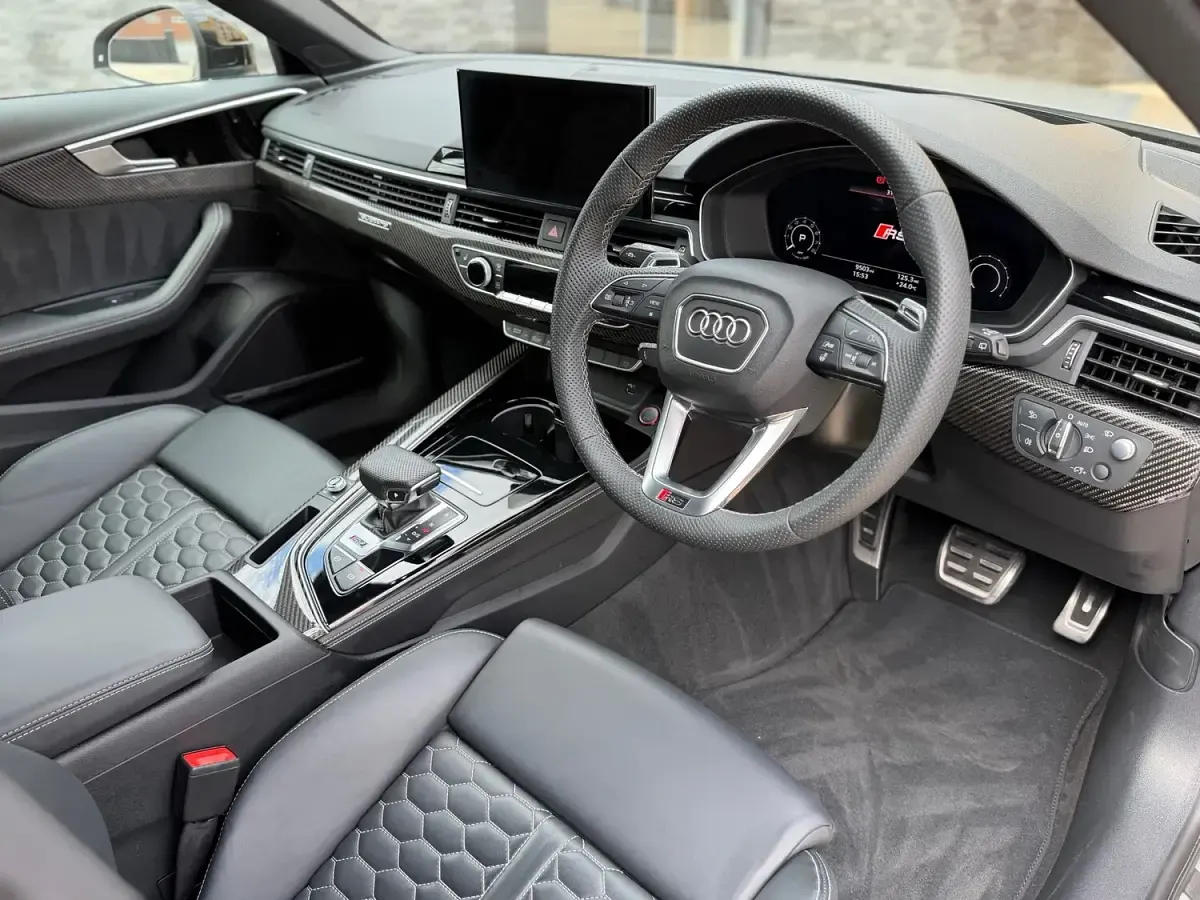 Used Audi RS4 Business 450 HP (330 kW) 2023 Grey Estate