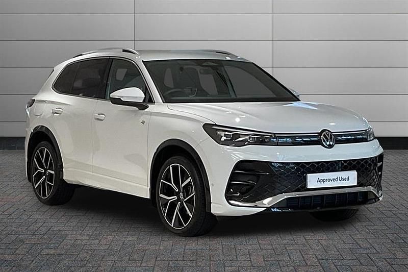 Pure white Used 2025 VW Tiguan R-line SUV | £35,550 (Expensive) - Image 1/3