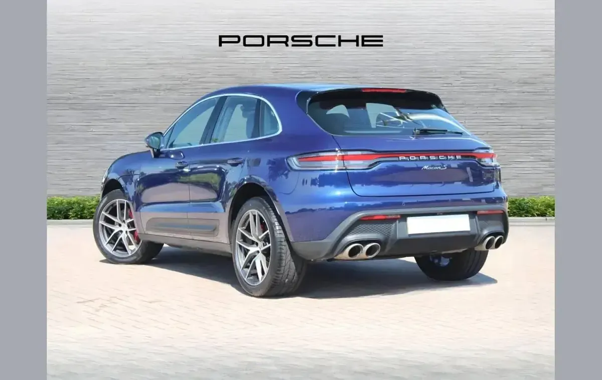Used Porsche Macan 374 HP (275 kW) 2025 Blue SUV