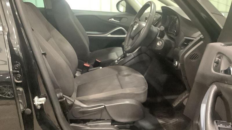 Used Vauxhall Zafira 2016 Black MPV