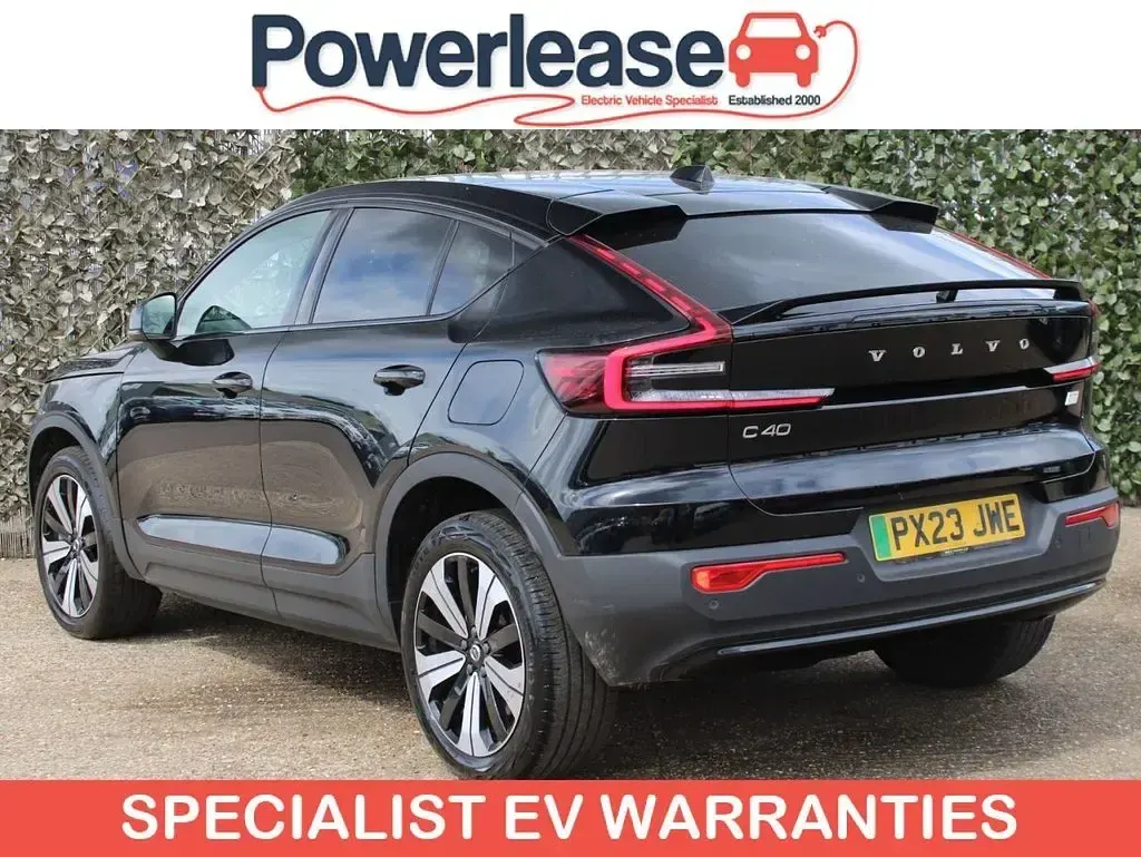 Used Volvo EC40 Core 169 kW (231 HP) 2023 Black SUV
