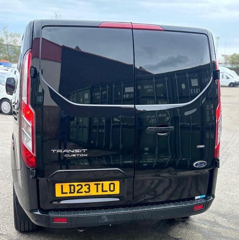 Used Ford Transit Custom 126 HP (92 kW) 2023 Black Van