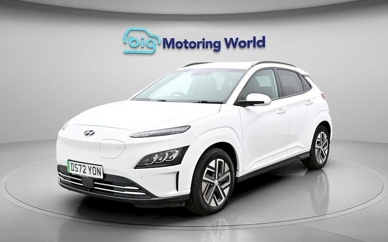 Used Hyundai Kona Premium 150 kW (204 HP) 2022 White SUV