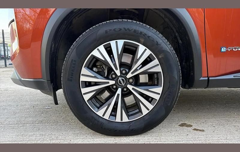 Used Nissan X-Trail N-Connecta 155 HP (114 kW) 2023 Orange SUV