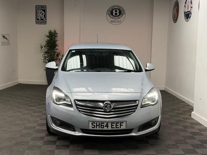 Second-hand Vauxhall Insignia SRi 2014 Argintiu Hatchback