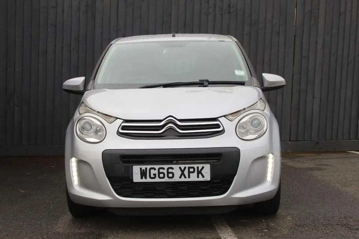 Used Citroën C1 Feel 68 HP (50 kW) 2017 Grey Hatchback