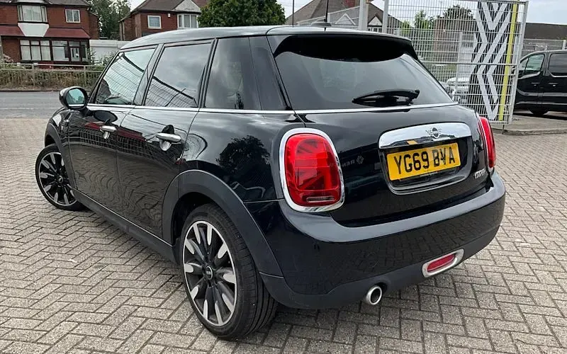 Used Mini Cooper Exclusive 136 HP (100 kW) 2019 Black Hatchback