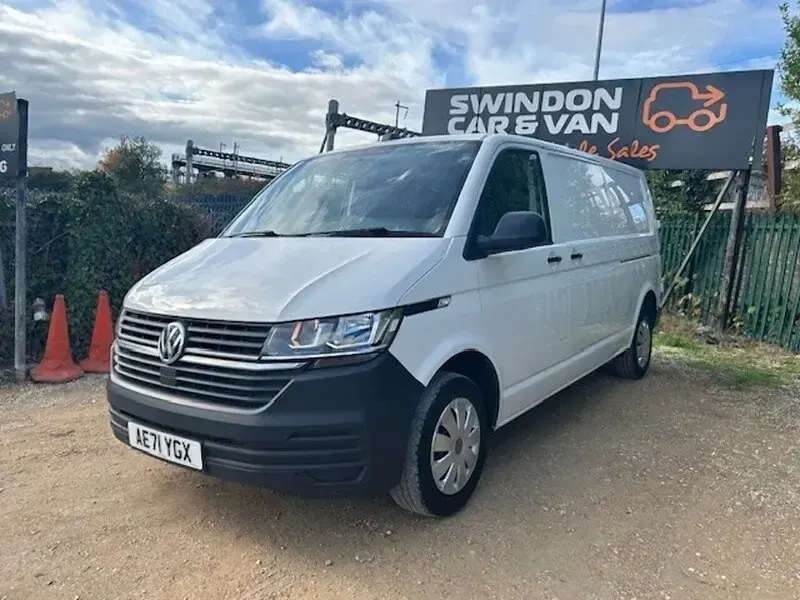 Begagnad VW Transporter Startline 90 HK (66 kW) 2021 Vit Van