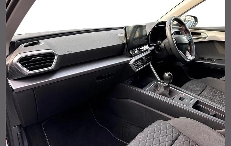 Used Seat Leon FR 147 HP (108 kW) 2024 Black Hatchback