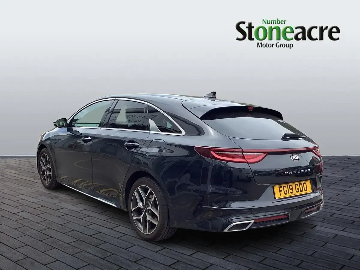Used Kia ProCeed GT-Line 136 HP (100 kW) 2019 Black Estate