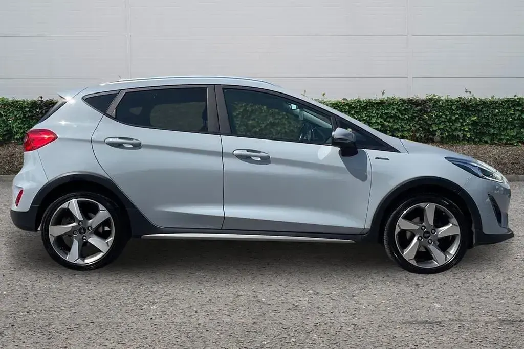 Used Ford Fiesta Active X 140 HP (102 kW) 2019 Silver Hatchback
