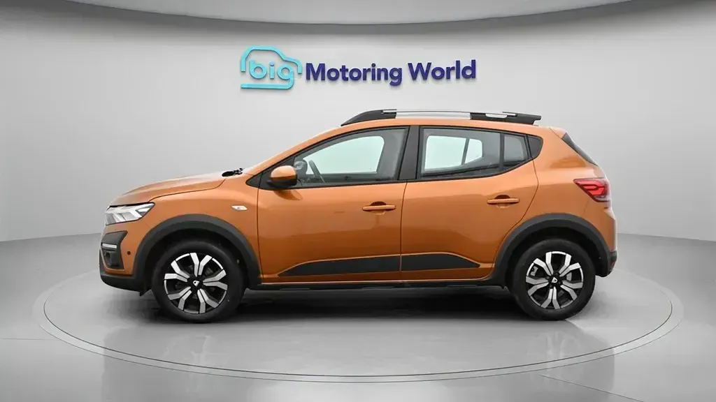 Used Dacia Sandero Prestige 90 HP (66 kW) 2023 Orange Hatchback