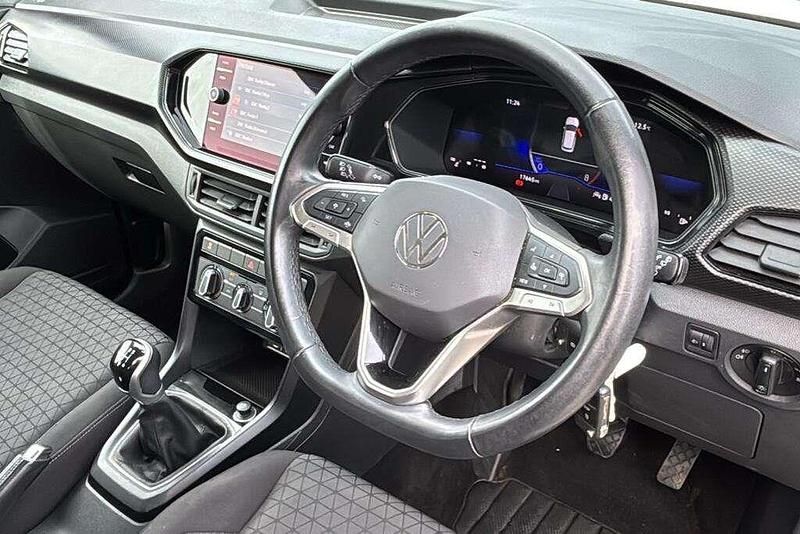 Used VW T-Cross SE 108 HP (79 kW) 2023 White SUV
