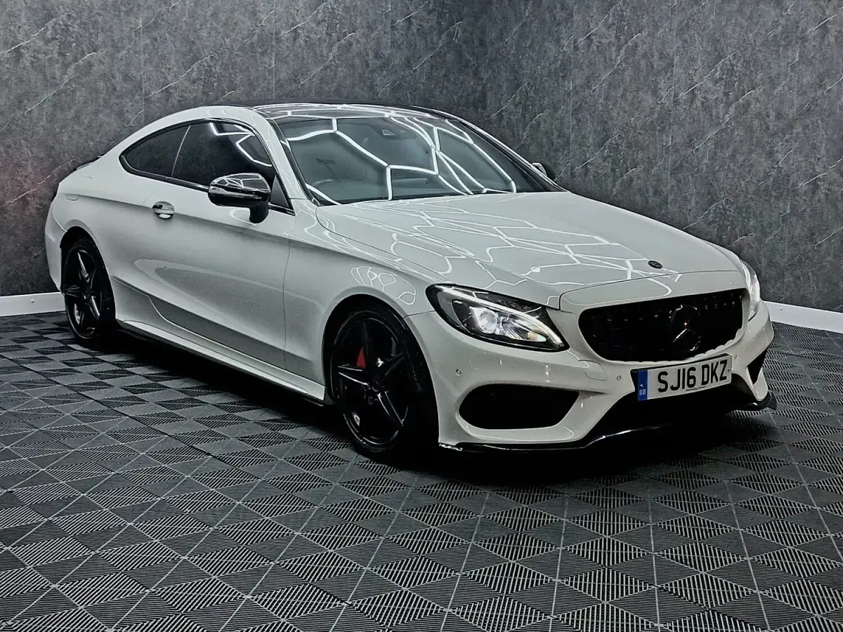 Used Mercedes C250 AMG Line Premium Plus 204 HP (150 kW) 2016 White Coupe