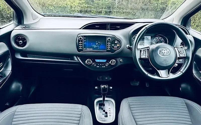 Used Toyota Yaris Hybrid 101 HP (74 kW) 2019 Hatchback