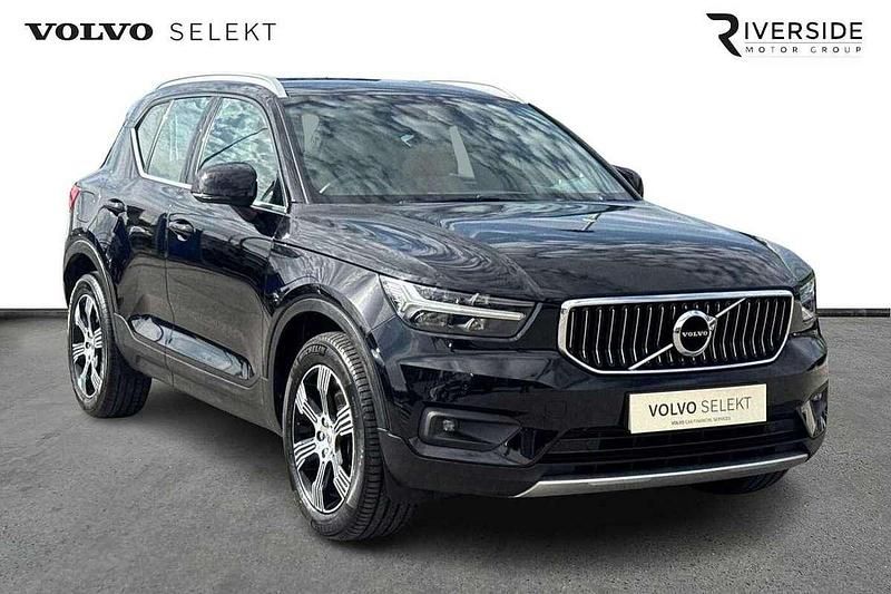 Black Used 2020 Volvo XC40 Inscription SUV | £23,296 (Fair price) - Image 1/4