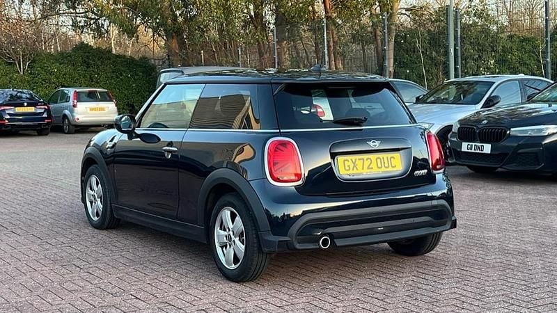 Used Mini Cooper Classic 134 HP (98 kW) 2022 Black Hatchback