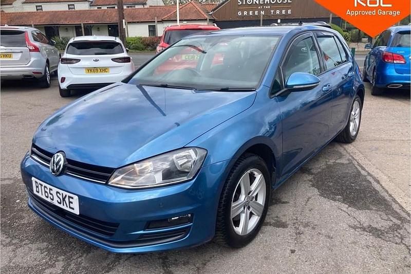 Used VW Golf VII Match 110 HP (80 kW) 2015 Blue Hatchback