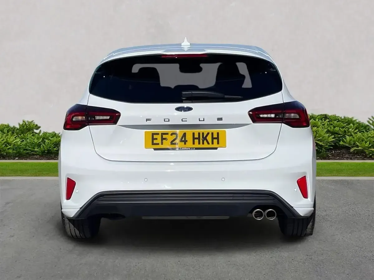 Używany Ford Focus ST-Line 2024 Biały Hatchback