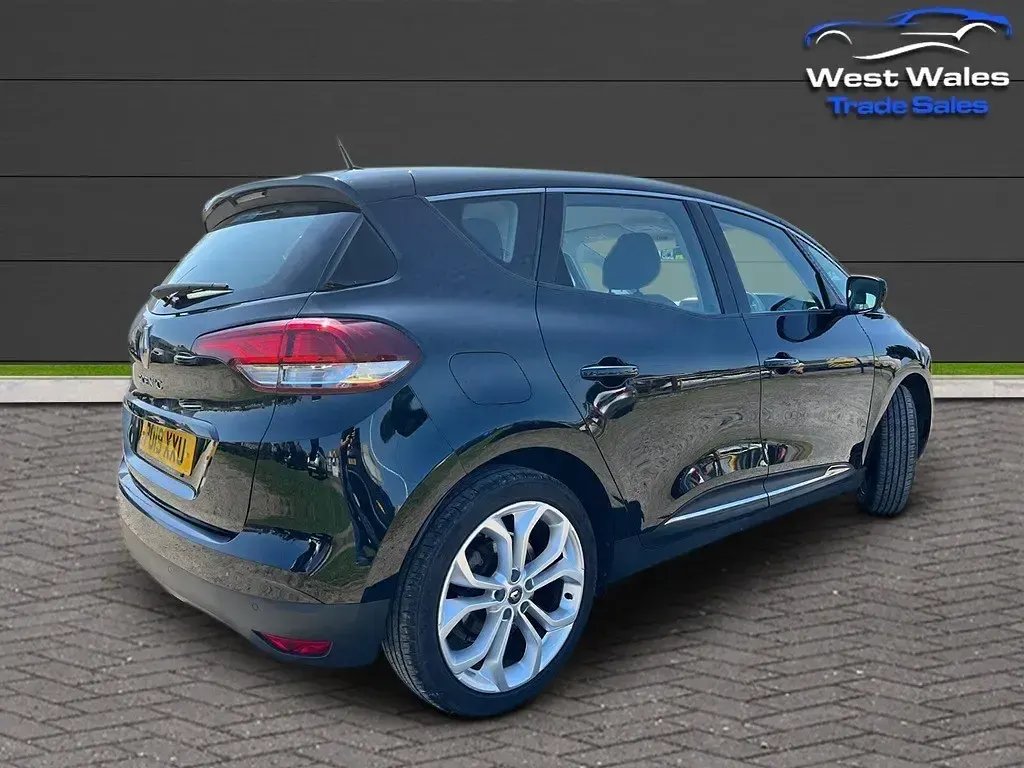 Used Renault Scénic Iconic 2019 Black MPV