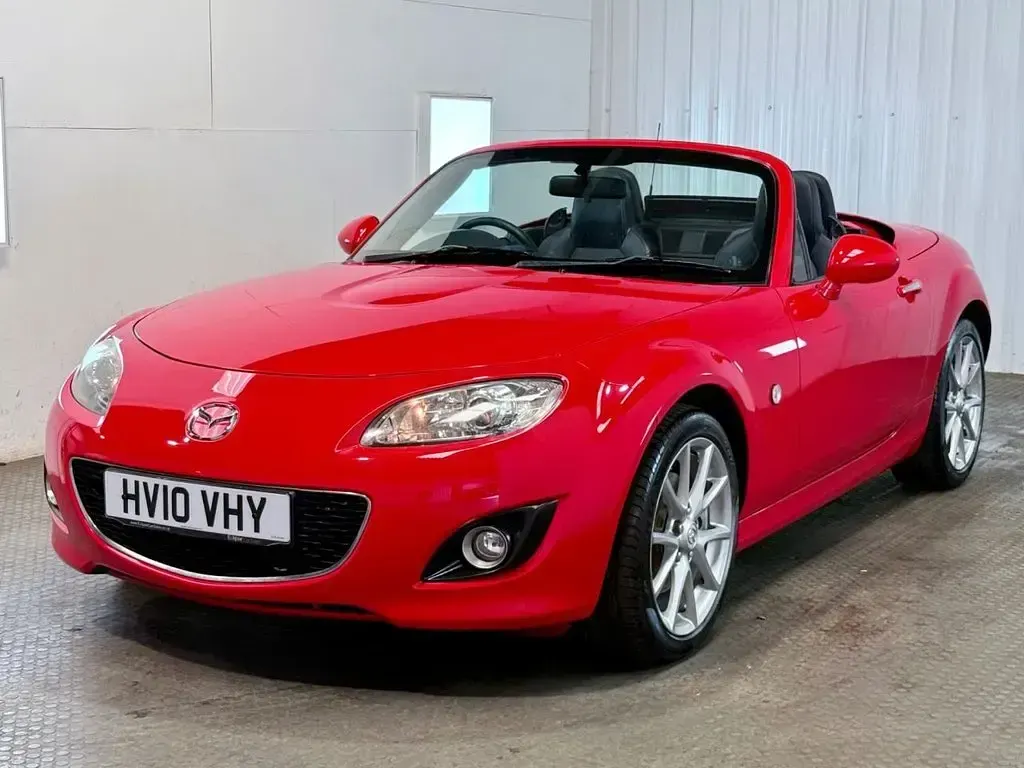 Used Mazda MX5 Inclusive 160 HP (117 kW) 2010 Red Cabriolet