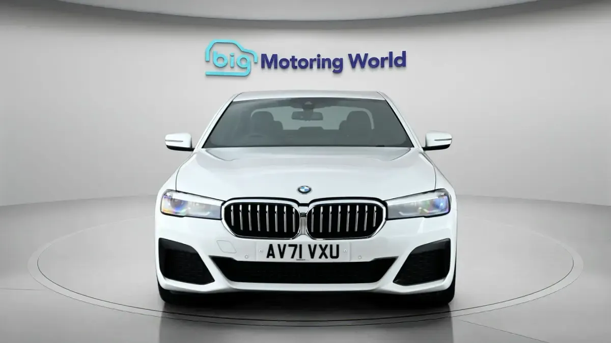 Used BMW 520 M Sport 190 HP (139 kW) 2022 White Sedan
