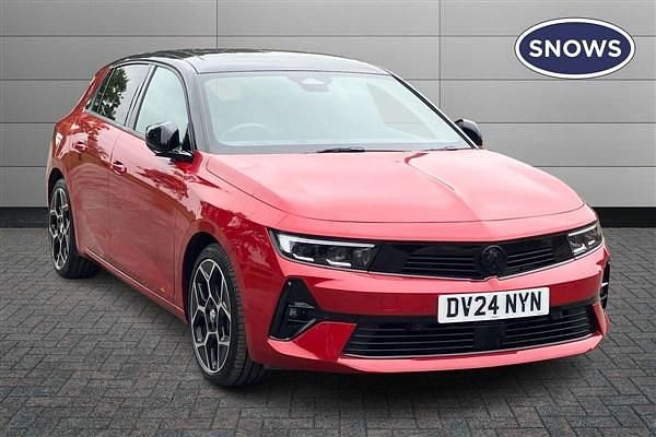 Used Vauxhall Astra Ultimate 130 HP (95 kW) 2024 Hot red Hatchback