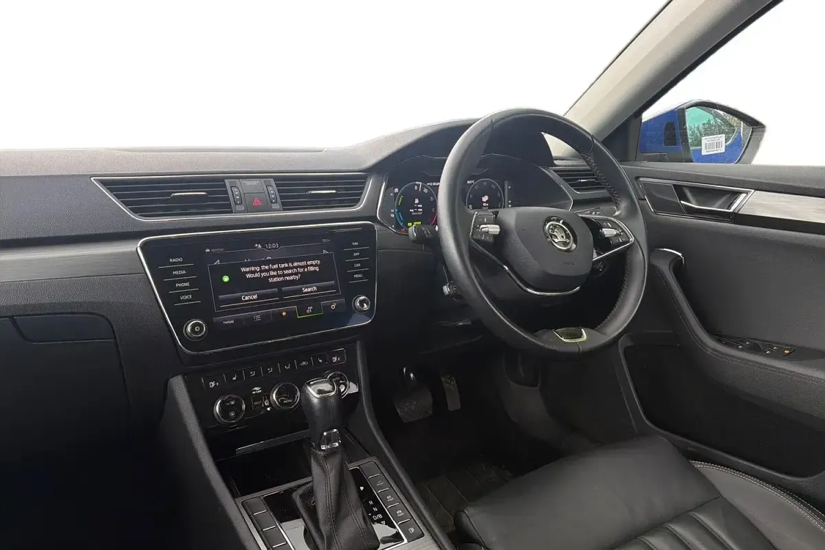 Used Skoda Superb SE L 2023 Blue Hatchback