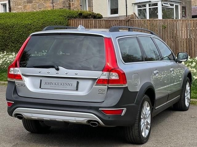 Usado Volvo XC70 SE Lux 215 HP (158 kW) 2013 Prateado SUV