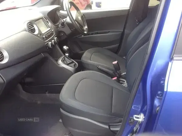 Used Hyundai i10 GO! 67 HP (49 kW) 2018 Blue Hatchback